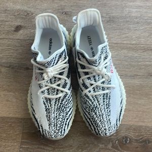 Brand new in box Yeezy Boost 350V2 Size Men’s 11